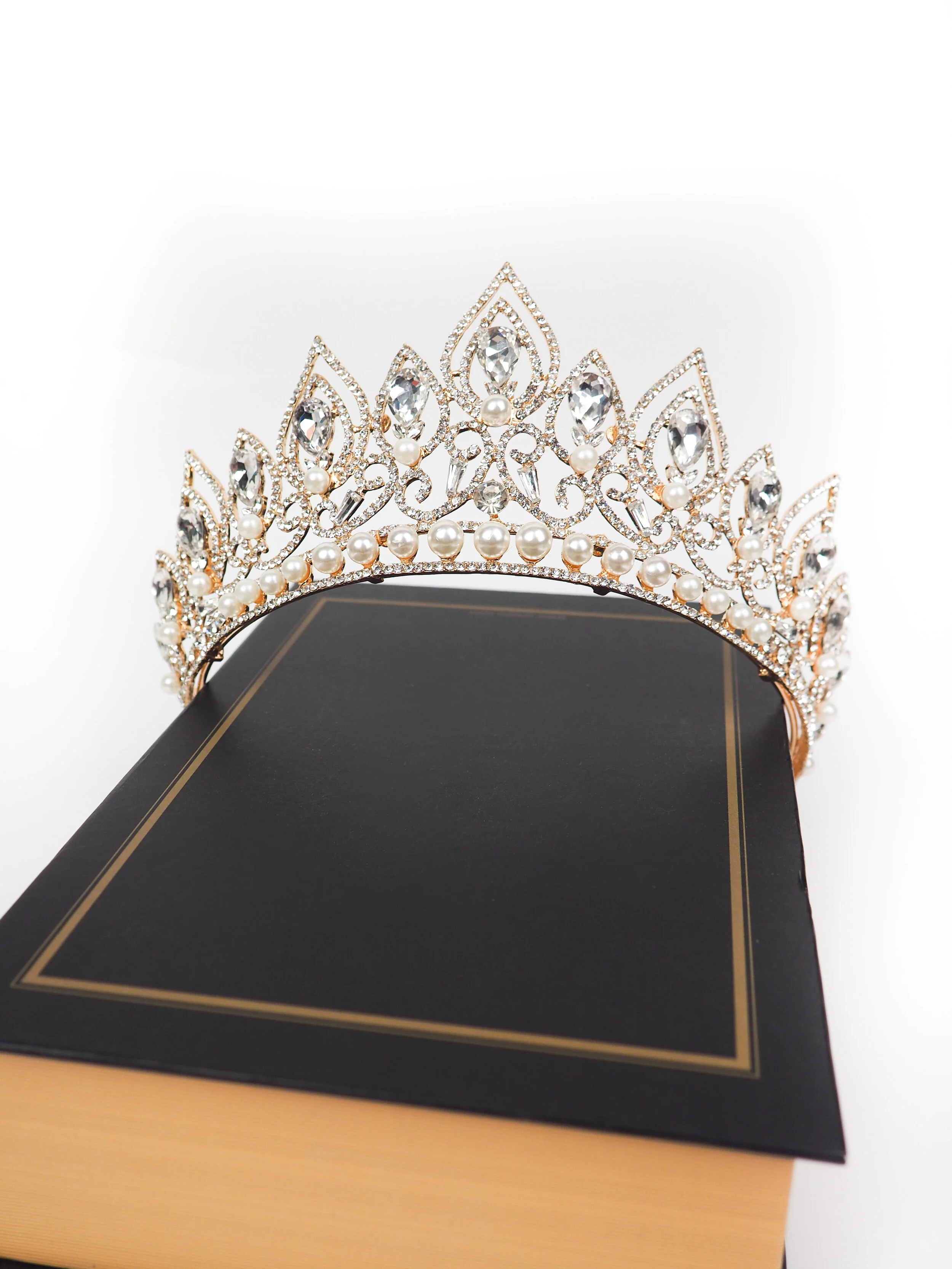 美品 ディズニー FTW ティアラ 隠れミッキー 美品 ディズニー FTW ティアラ 隠れミッキー - メルカリ